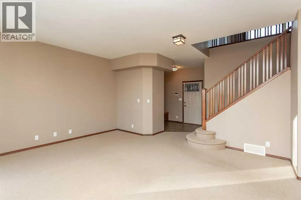 23 Lanterman Close