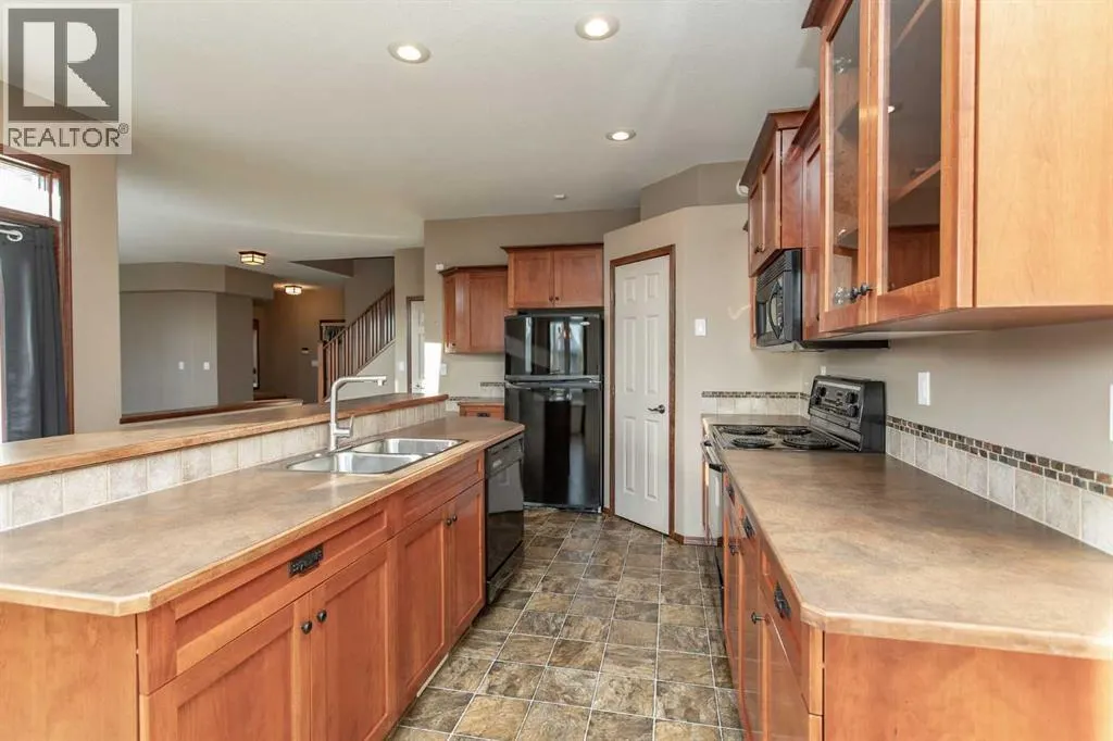 23 Lanterman Close