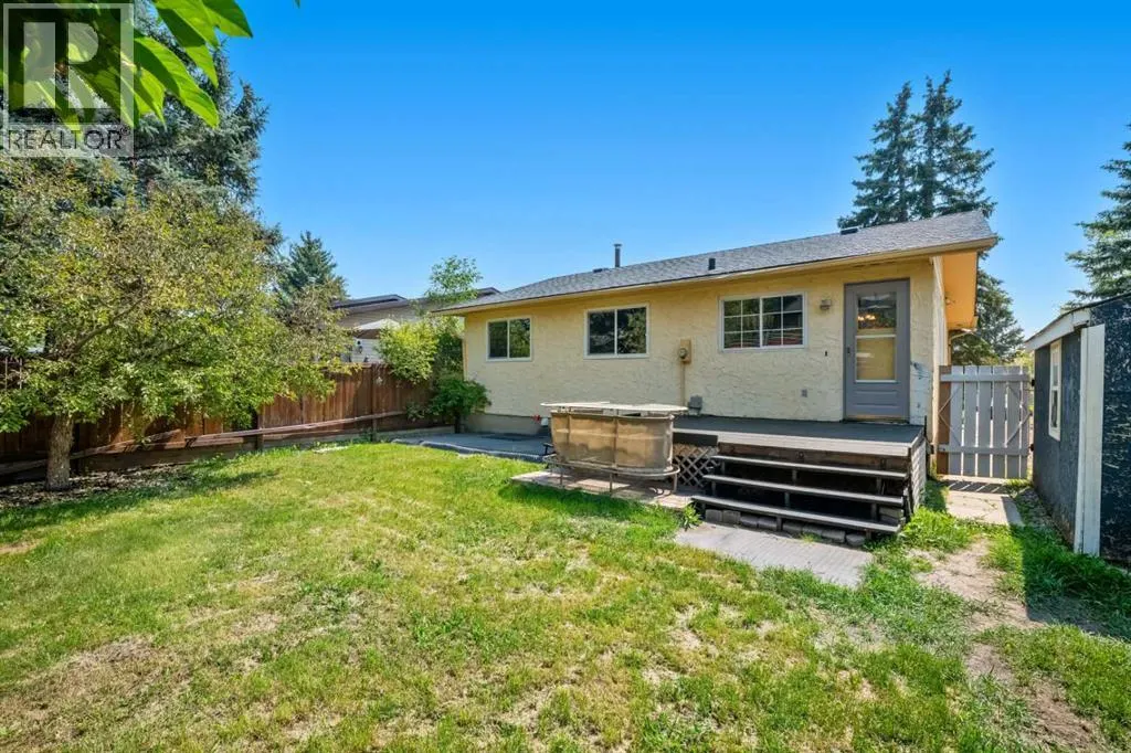 125 Carr Place