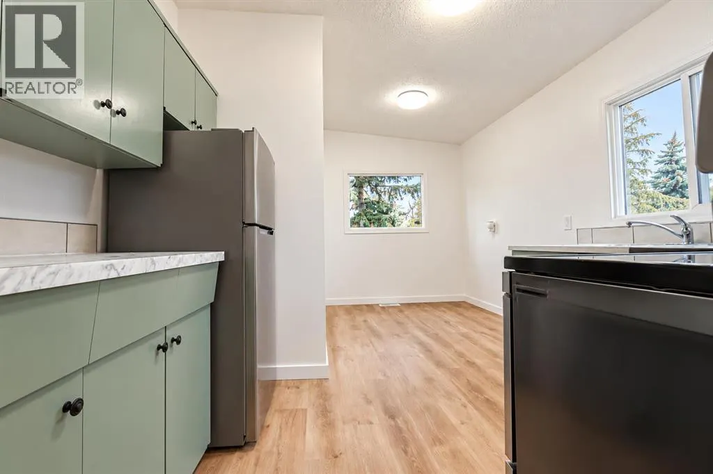 9812 87 Park Avenue