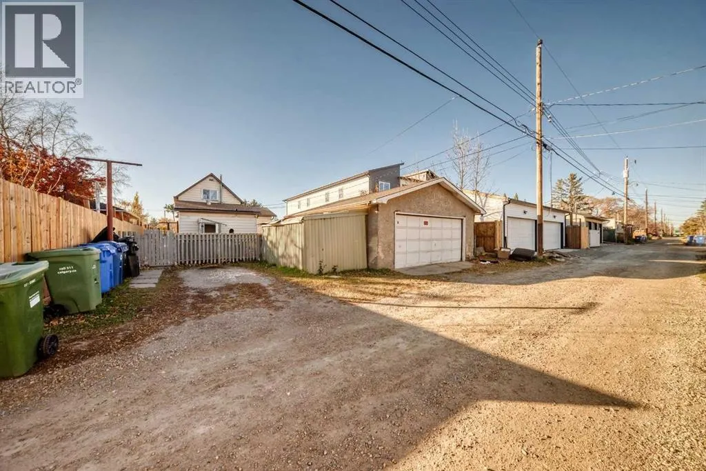 2232 42 Street SE