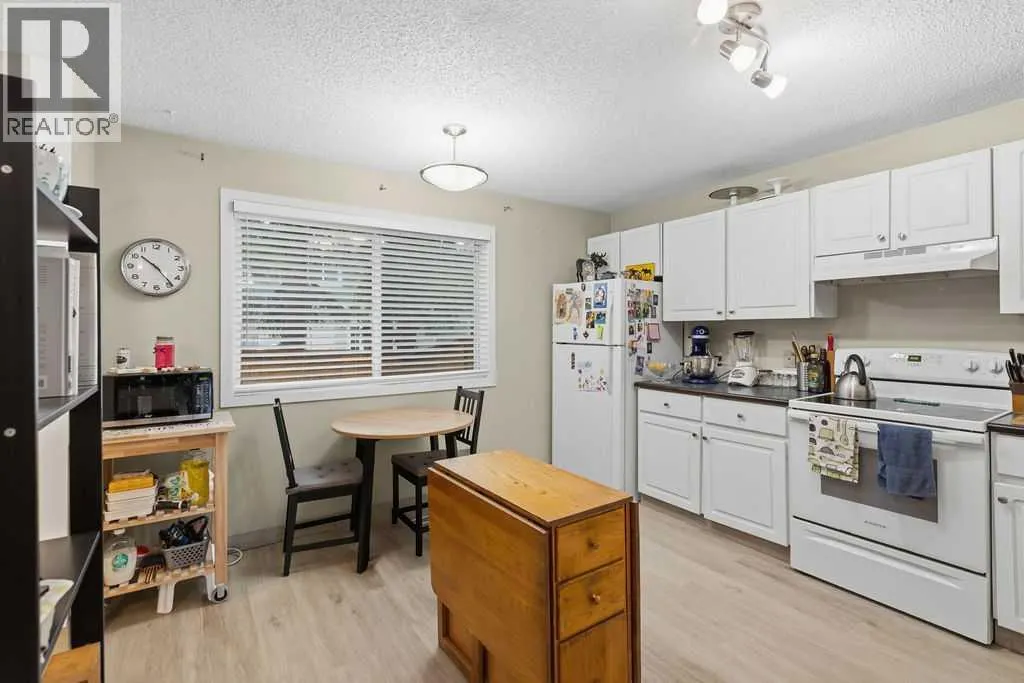 6 Bermuda Lane NW