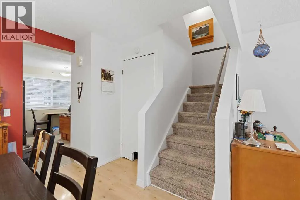 6 Bermuda Lane NW