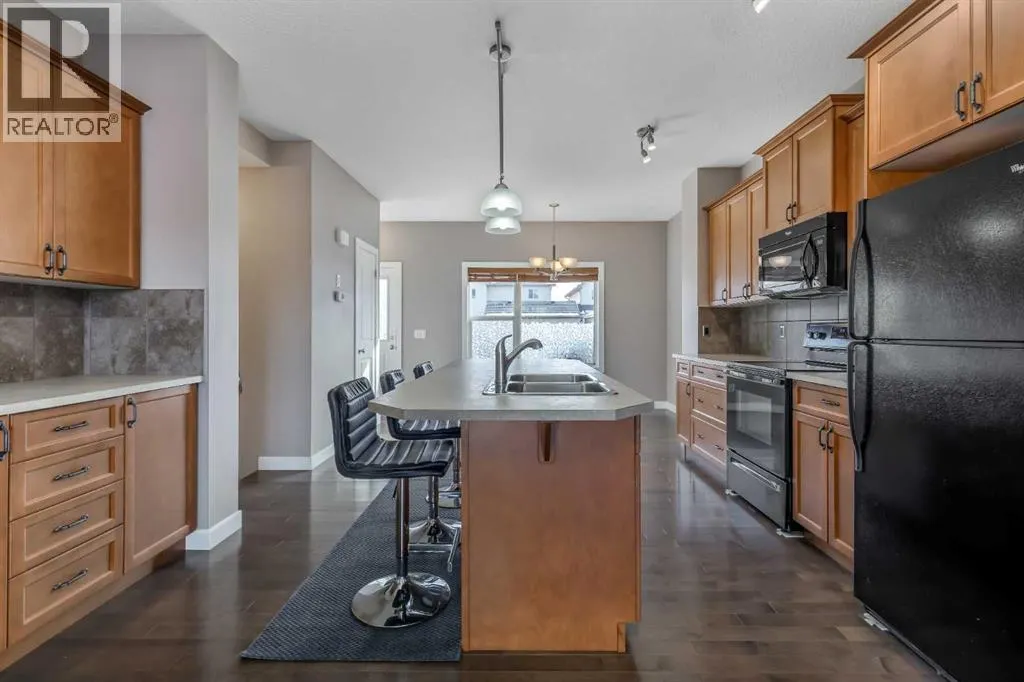 144 CLYDESDALE Way