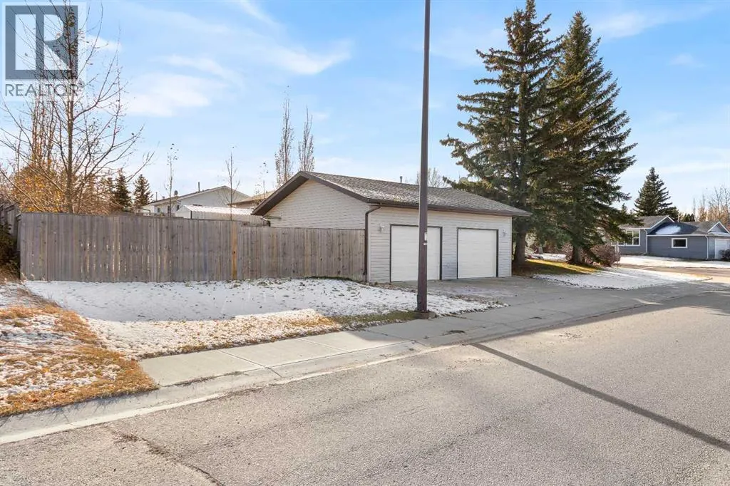 5225 48 Street