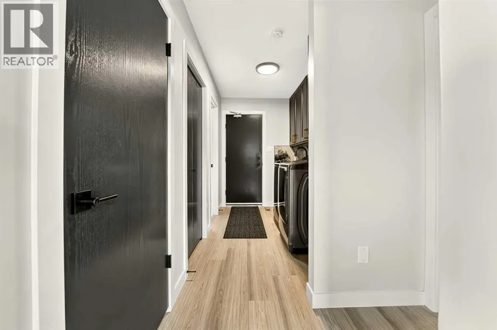 35 Ermineglen Road N