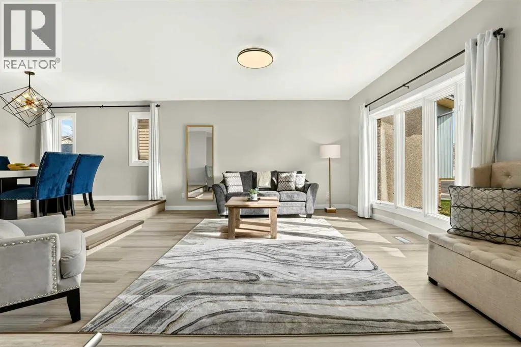 35 Ermineglen Road N