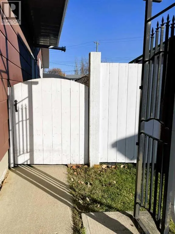 10604 107 Avenue