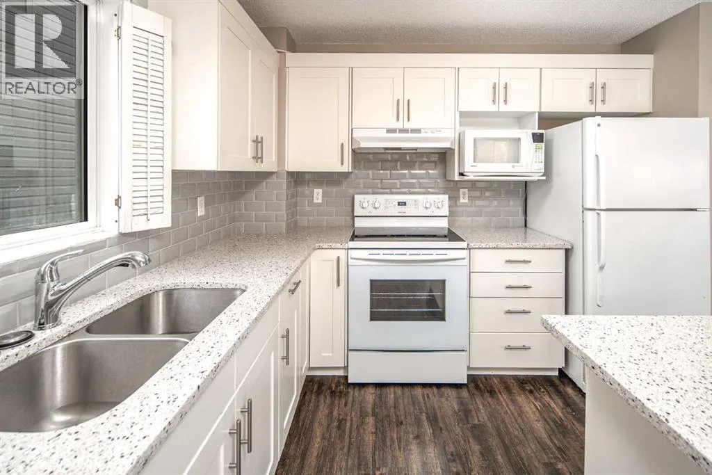 283 Arbour Crest Road NW