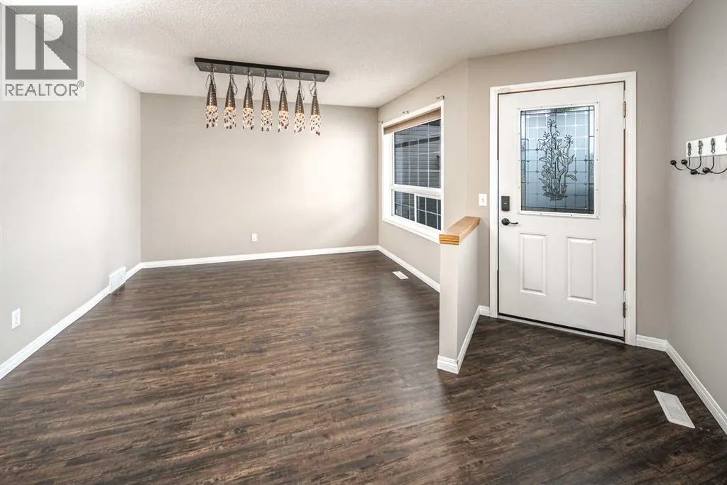 283 Arbour Crest Road NW