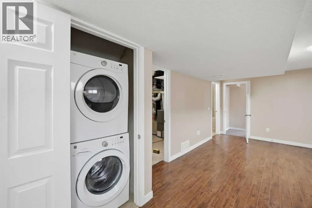 5 Taralake View NE