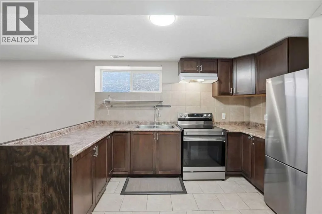 5 Taralake View NE