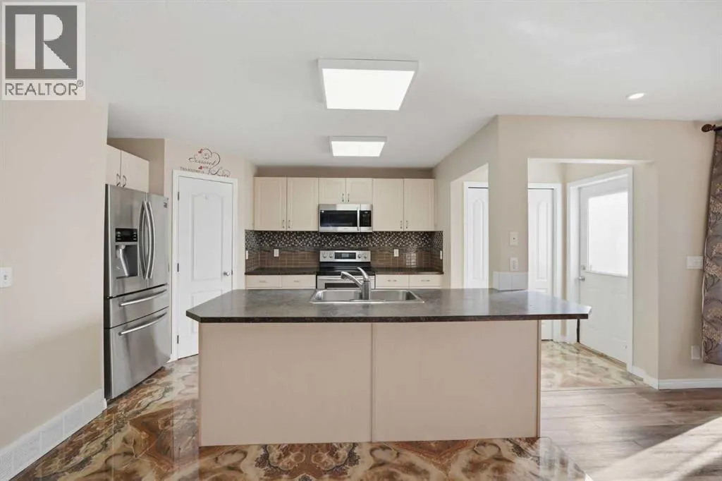 5 Taralake View NE
