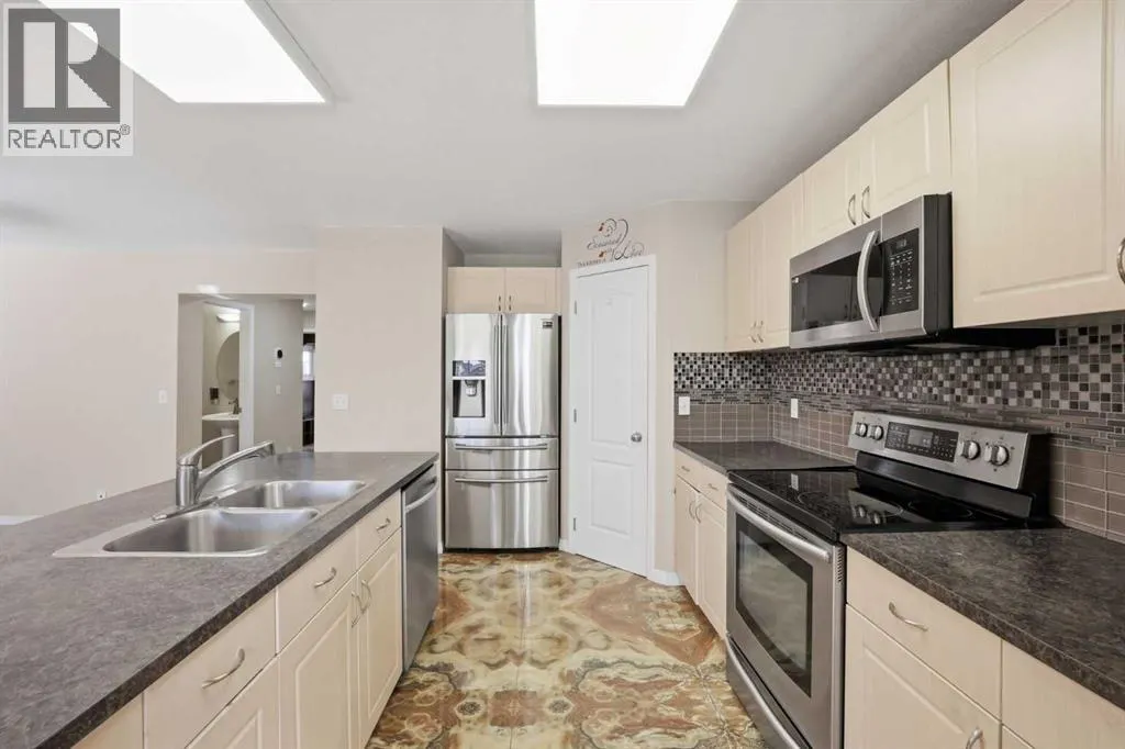 5 Taralake View NE