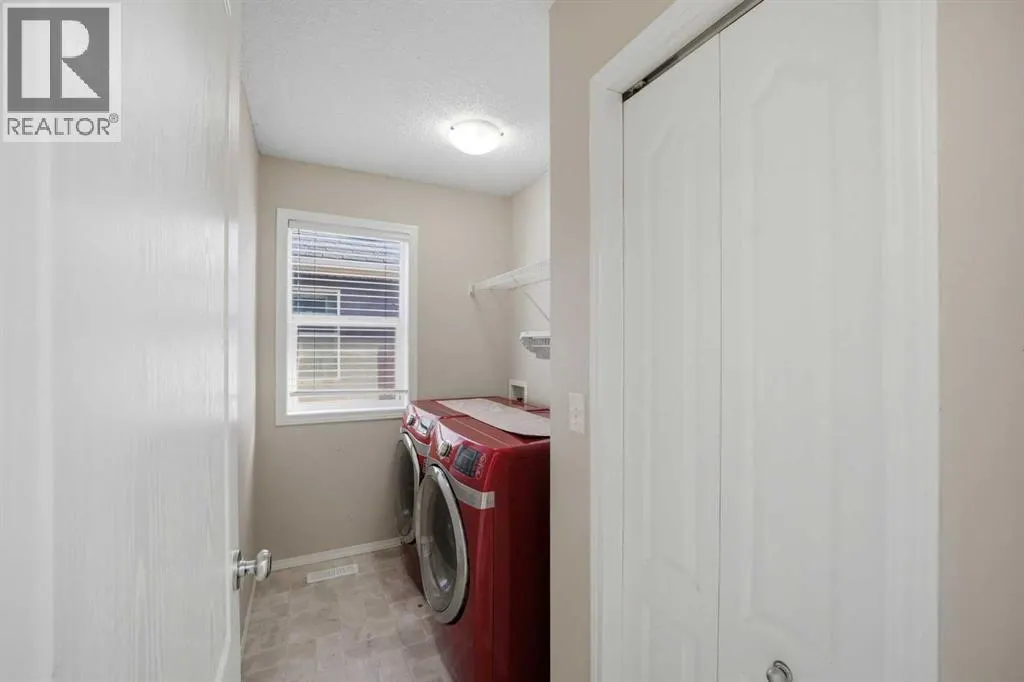 5 Taralake View NE