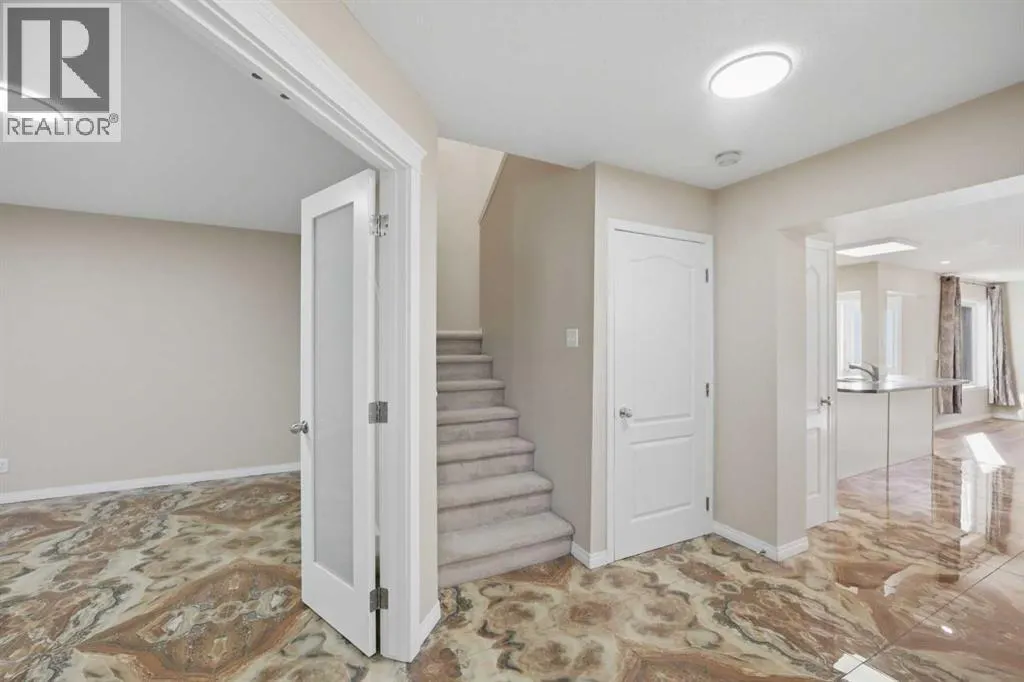 5 Taralake View NE