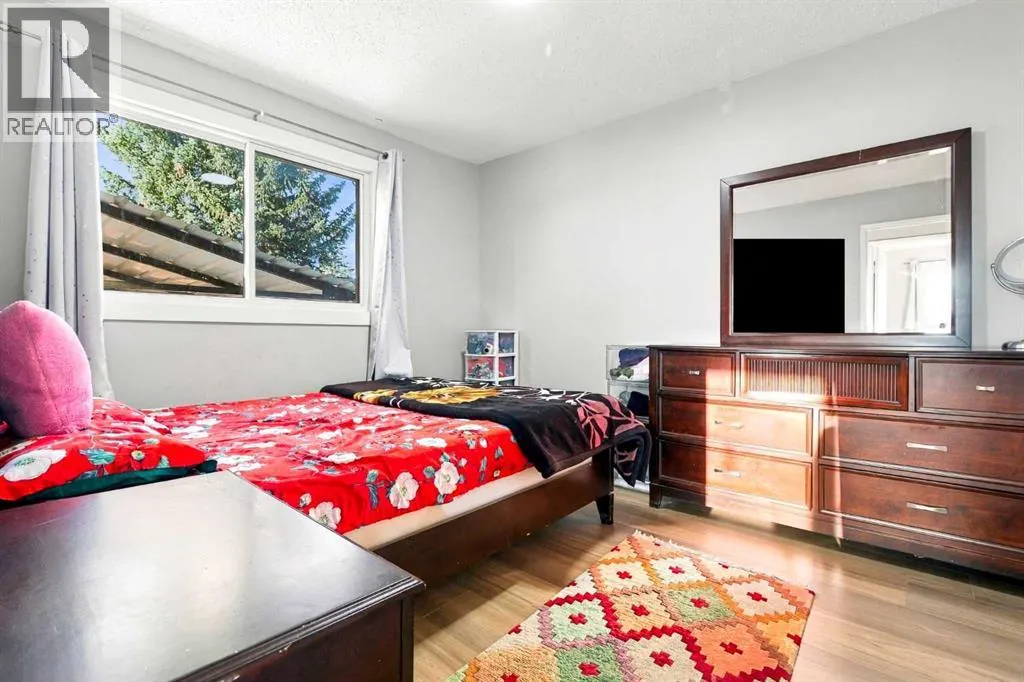 152 Rundleson Place NE