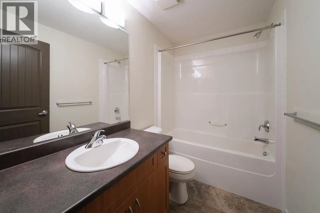 109, 136B Sandpiper Road