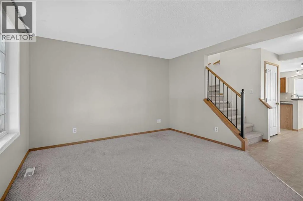 184 Everridge Way SW