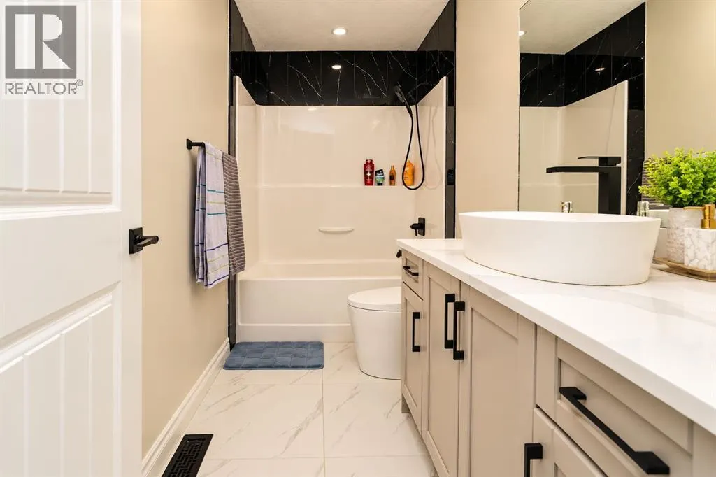 316 Kinniburgh Link