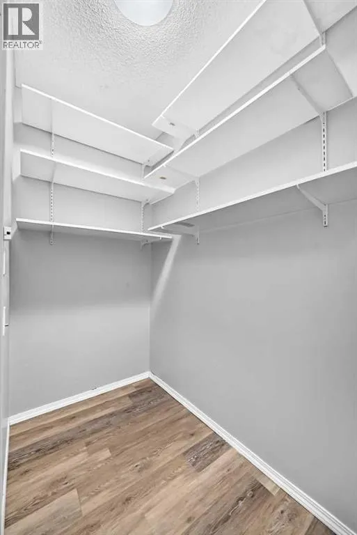 106, 4000 Somervale Court SW