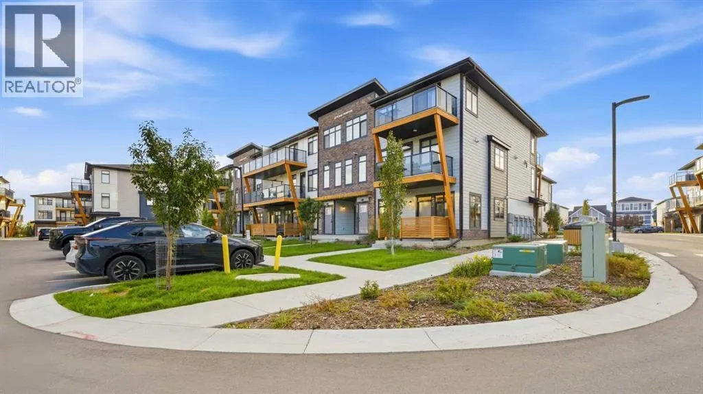 301, 562 Seton Circle SE