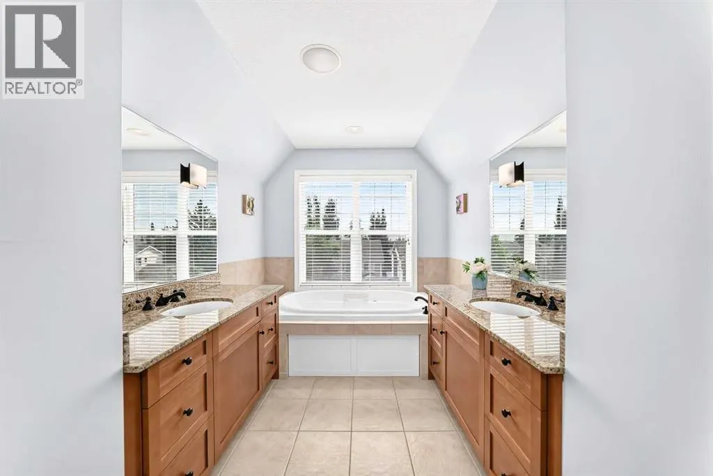 30 Versailles Gate SW