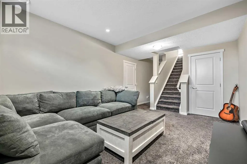112 Masters Heights SE