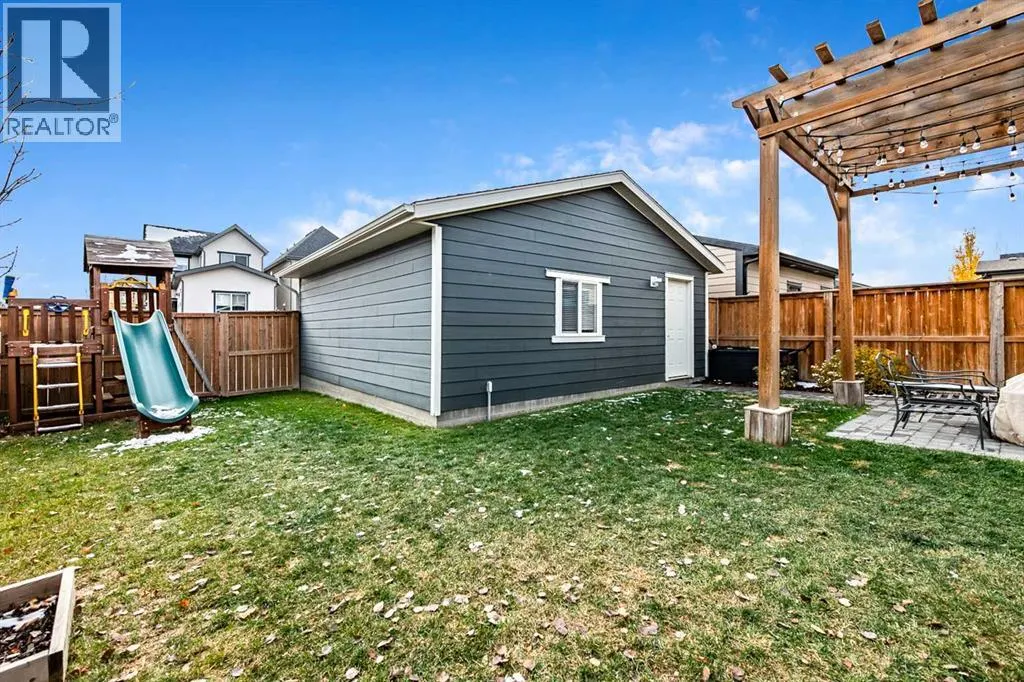 112 Masters Heights SE