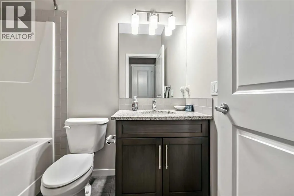 112 Masters Heights SE