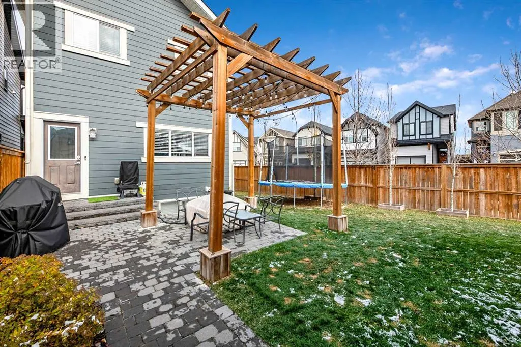 112 Masters Heights SE