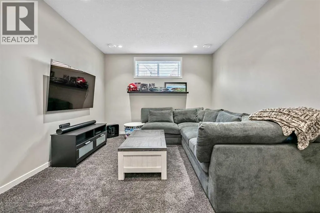 112 Masters Heights SE