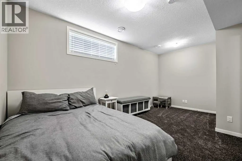 112 Masters Heights SE