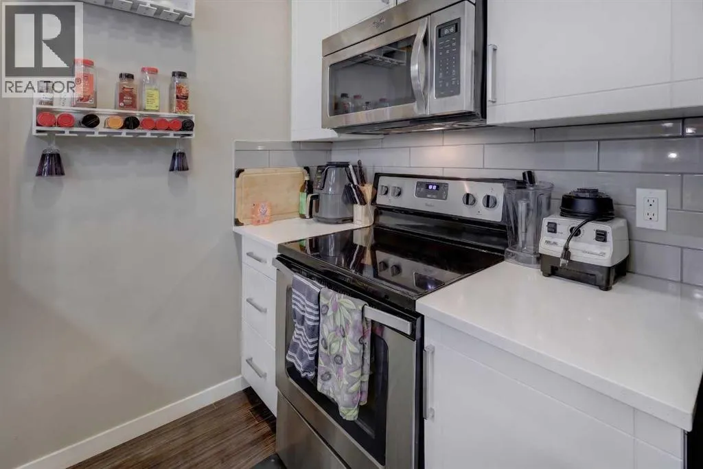 110, 10 Mahogany Mews SE