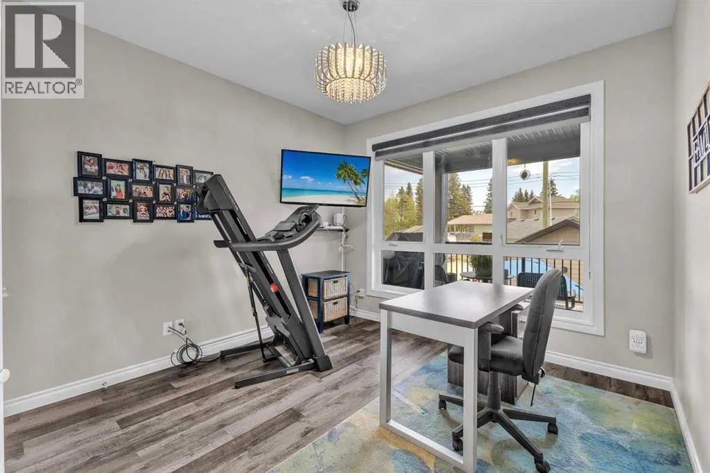 5052 Lakeshore Drive