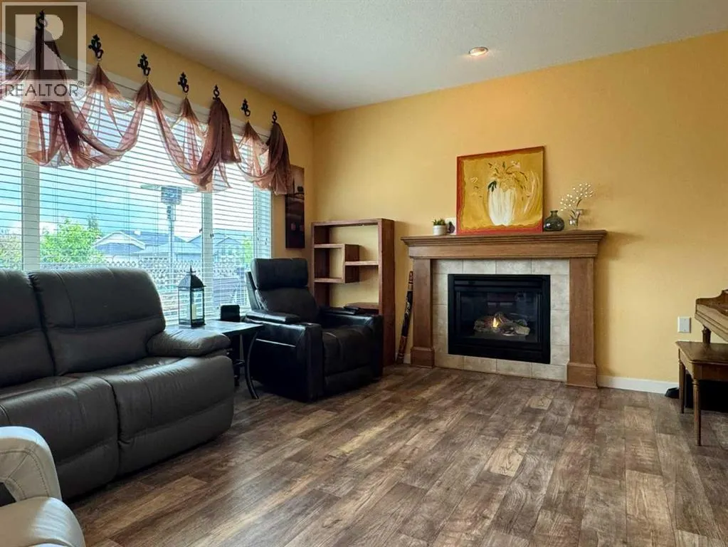 422 Lynx Terrace N