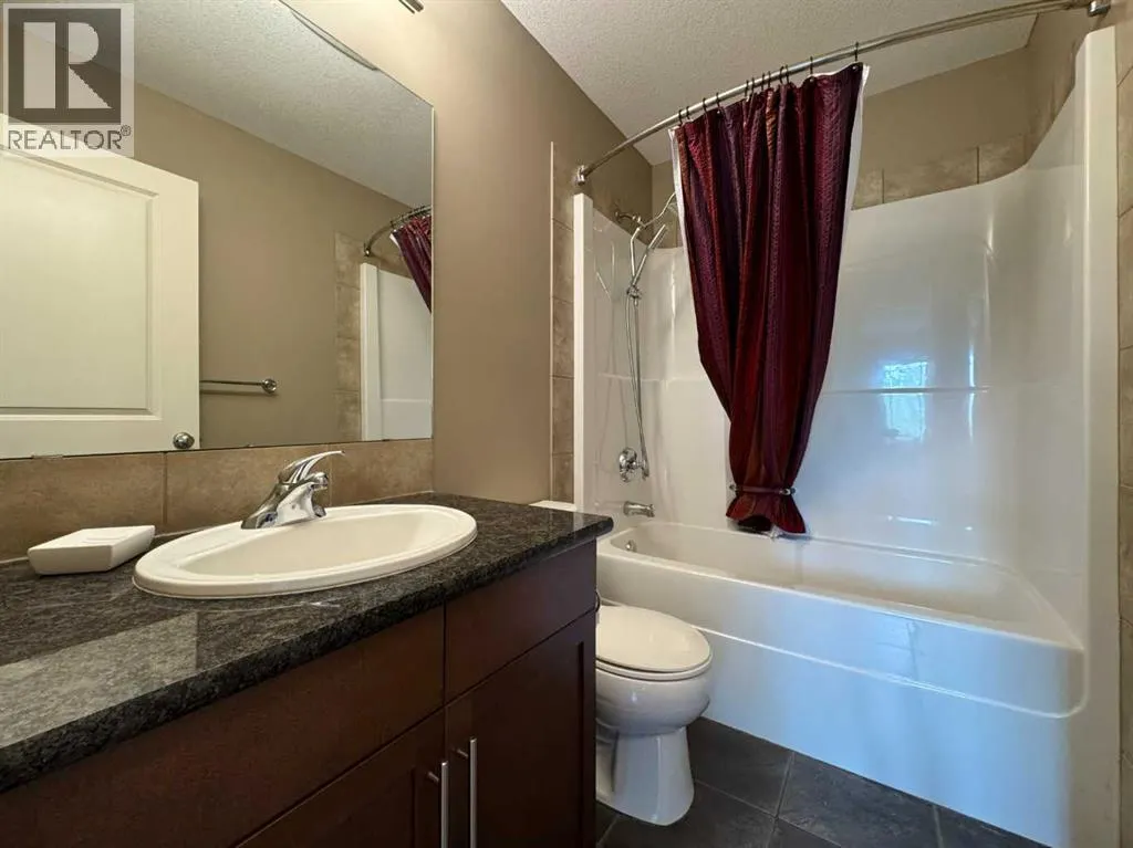 422 Lynx Terrace N