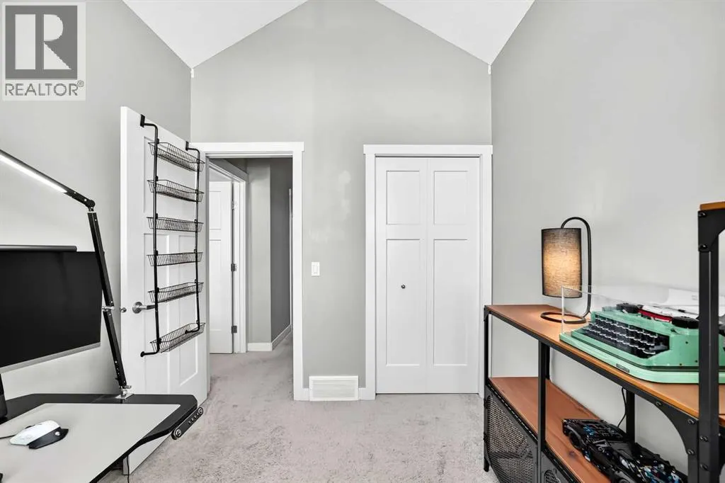 601 Evanston Manor NW