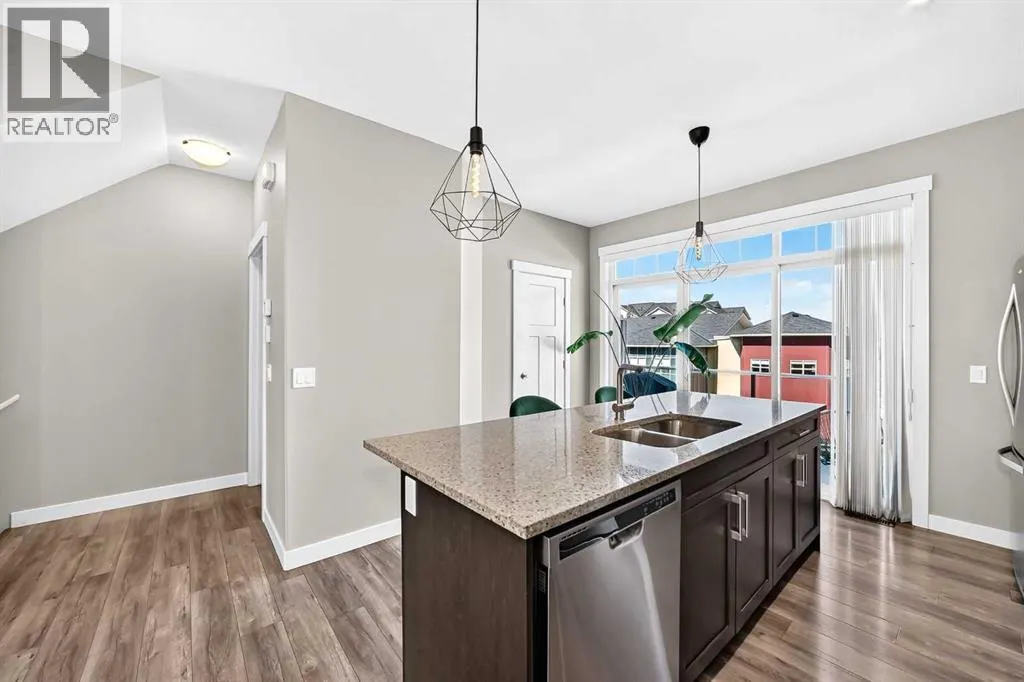 601 Evanston Manor NW