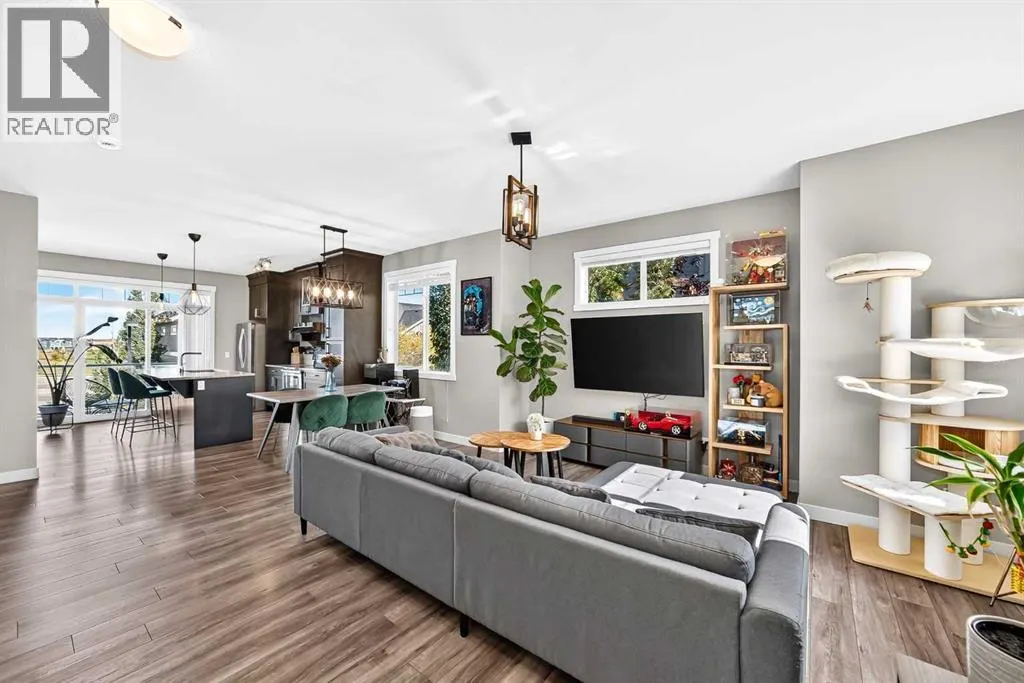 601 Evanston Manor NW