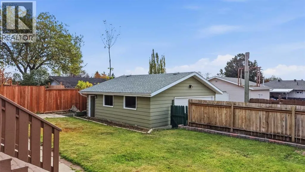 97 Neville Close