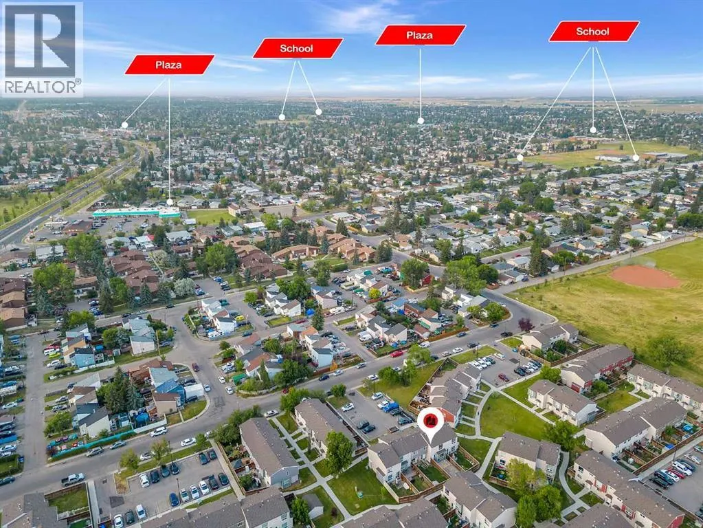 33, 5425 Pensacola Crescent SE