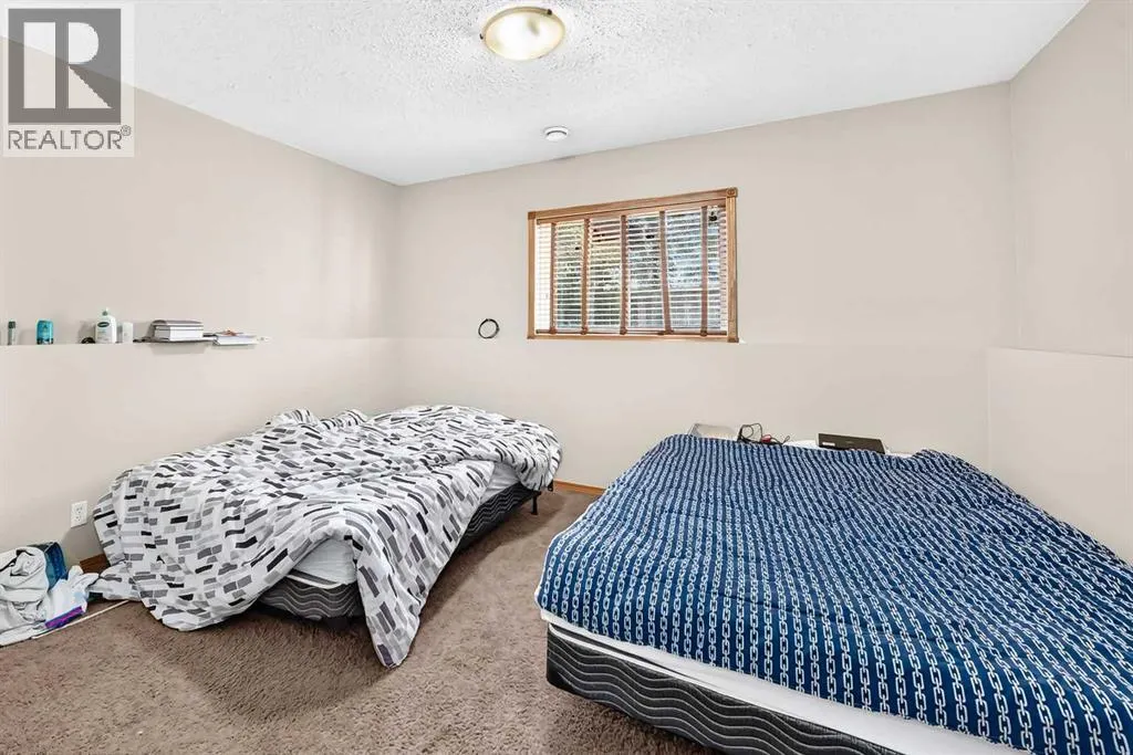 116 Iverson Close