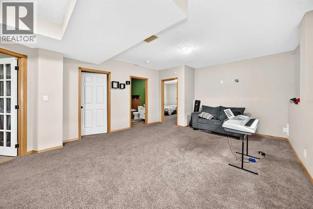 116 Iverson Close