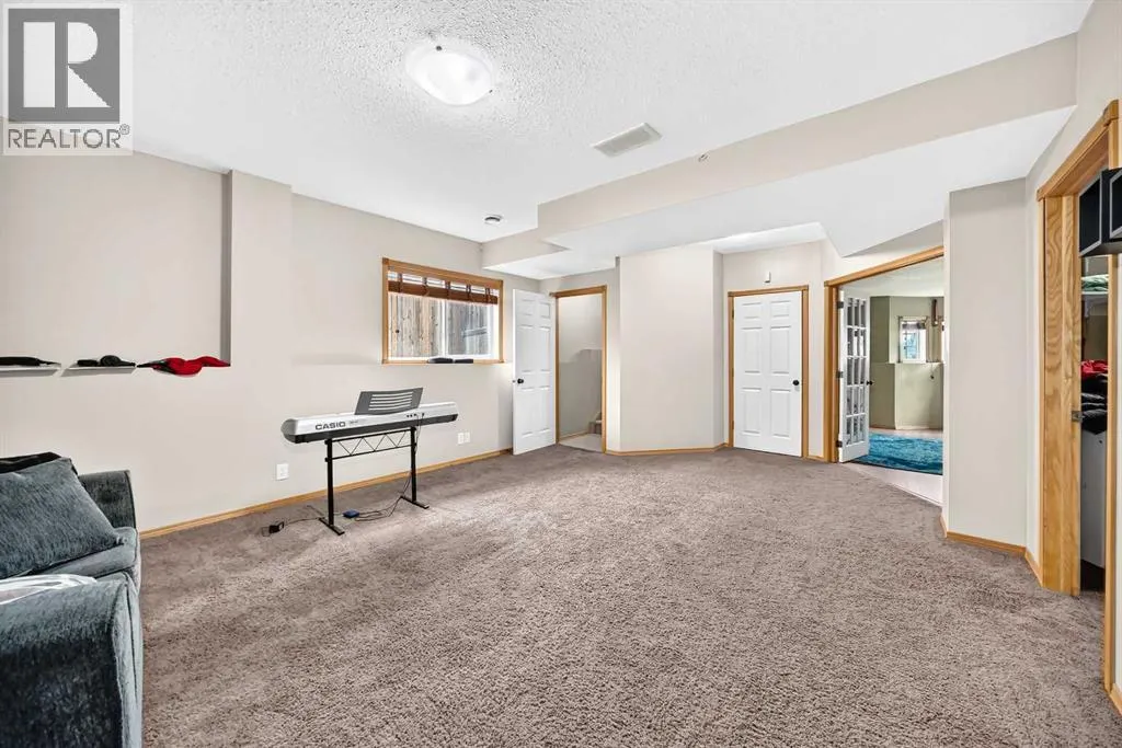 116 Iverson Close