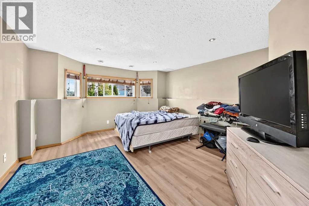 116 Iverson Close