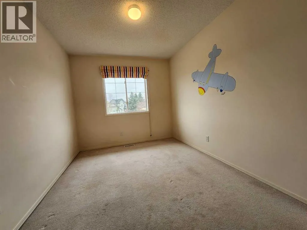102 Somervale Green SW