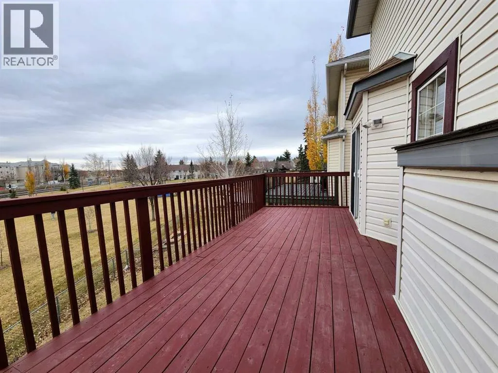 102 Somervale Green SW
