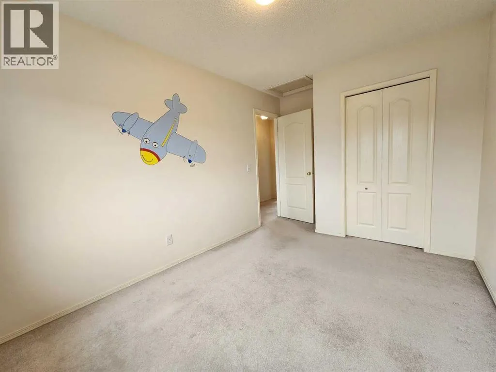 102 Somervale Green SW