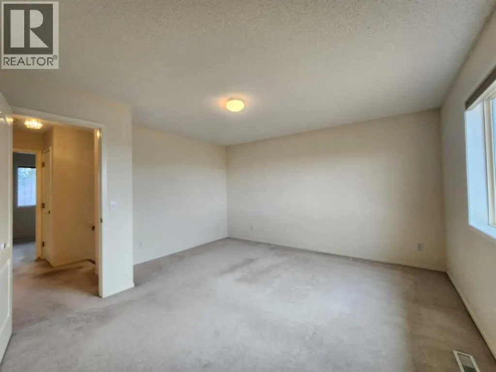 102 Somervale Green SW